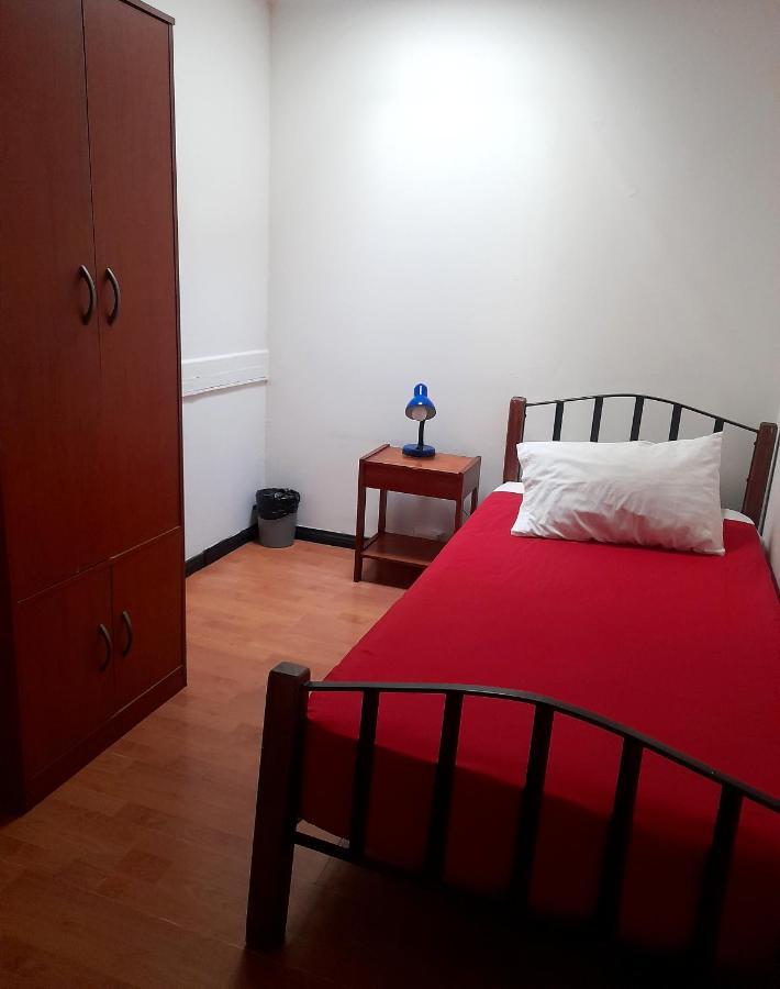 Atacama Hostel Backpackers Сантьяго Экстерьер фото