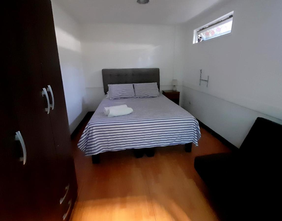 Atacama Hostel Backpackers Сантьяго Экстерьер фото
