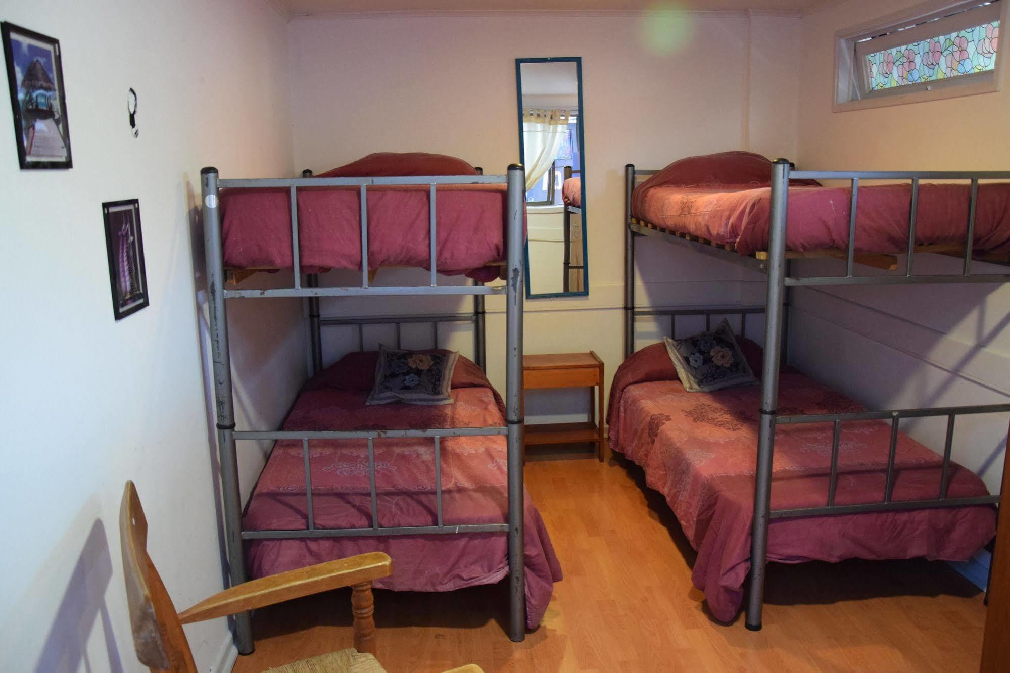 Atacama Hostel Backpackers Сантьяго Экстерьер фото