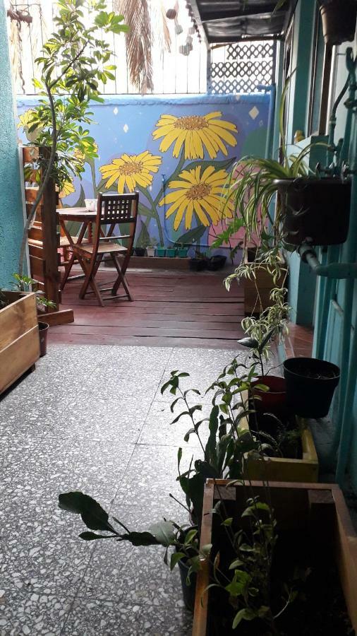 Atacama Hostel Backpackers Сантьяго Экстерьер фото